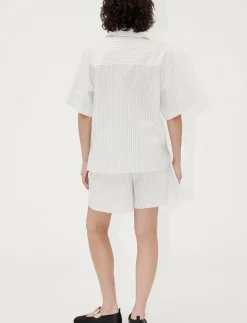 2339 Crisp Stripe Shirting, Elastic - Casual shorts