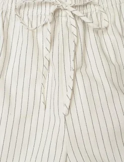 2339 Crisp Stripe Shirting, Elastic - Casual shorts