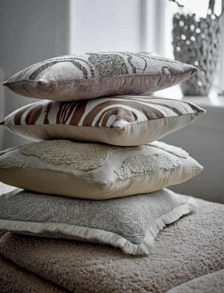 Adelona Cushion - Kuddar