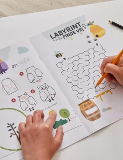 Aktivitetsbog med Lærerige Sjove Wacky Wonders Aktiviteter (DK) - Pedagogisk barnbok