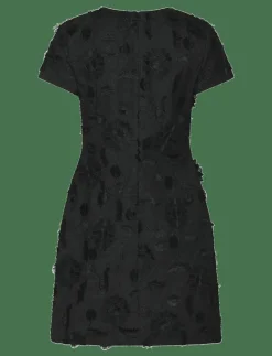 AlmondBBTeresa dress - Korta klänningar