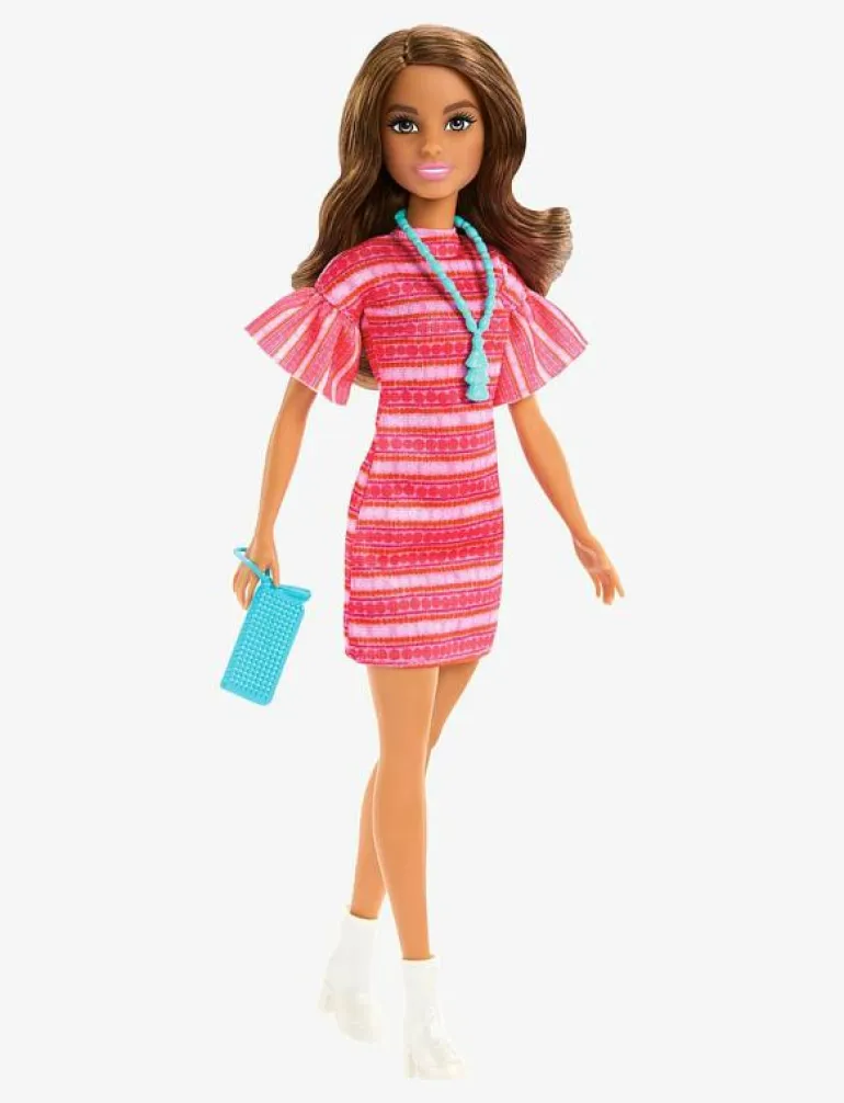 and Teresa Recipe for Friendship Teresa Fashion Doll in Signature Outfit with Accessories - Dockor