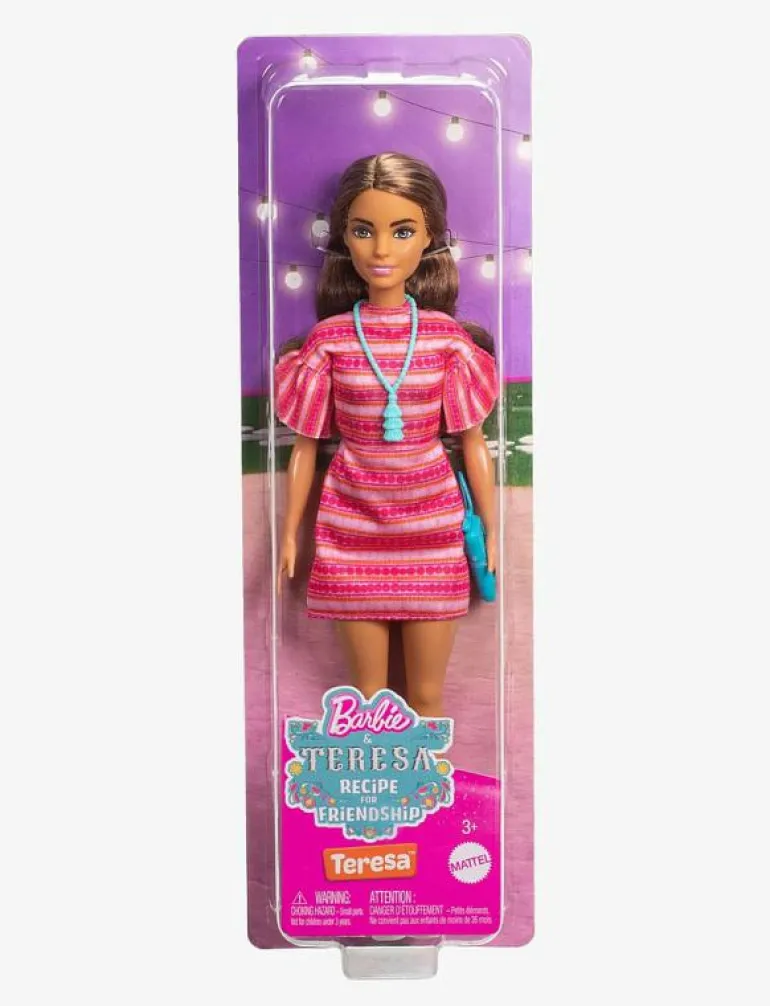 and Teresa Recipe for Friendship Teresa Fashion Doll in Signature Outfit with Accessories - Dockor