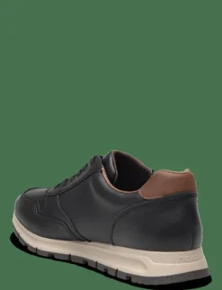 B0504 - Låga sneakers