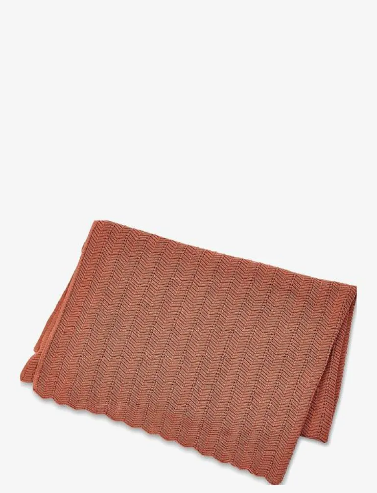 Baby blanket, fish bone knit, rouge - Snuttefiltar