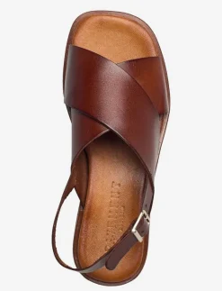 Carly - Sandaler