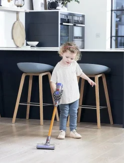 CASDON DYSON CORDLESS PLAY VACUUM CLEANER - Leksaksverktyg