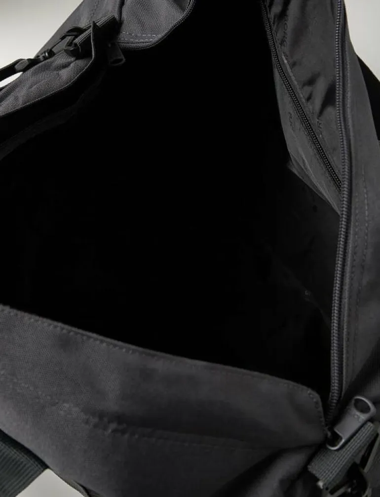 CORE SPORTS BAG - Gymväskor