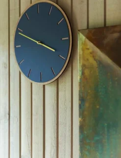 Dark Oak Smokey Blue - Väggklockor