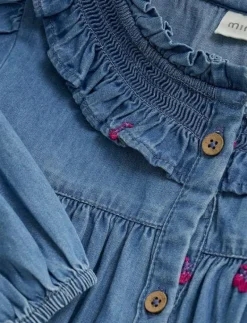 Dress LS w. Emb - Långärmade vardagsklänningar