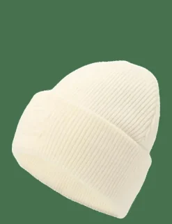 EMBOSSED C KNIT BEANIE - Mössor