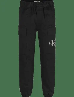 ESSENTIAL WOVEN CARGO PANT - Cargobyxor