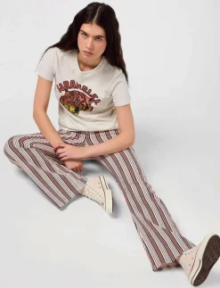 FIERCE FLARE - Utsvängda jeans