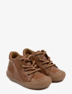First™ Sport Lace Shoe - Lära-gå-skor