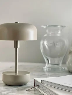 Haipot brun LED genopladelig bordlampe - Bordslampor
