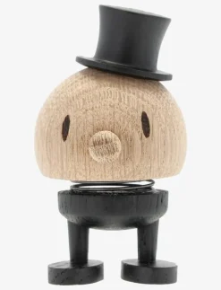 Hoptimist Groom - Skulpturer & Porslinsfigurer