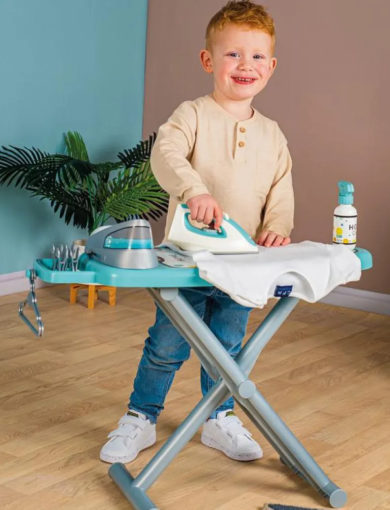 Ironing Board + Steam Iron - Städutrustning