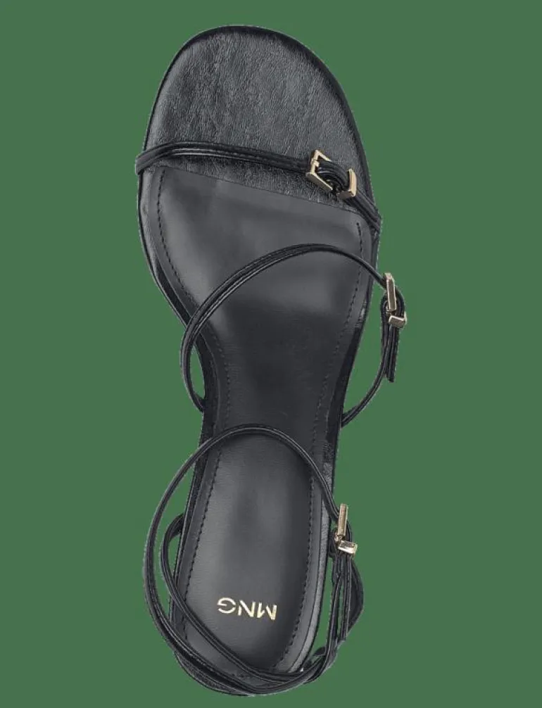 Kitten-heel sandals with buckle - Sandaler