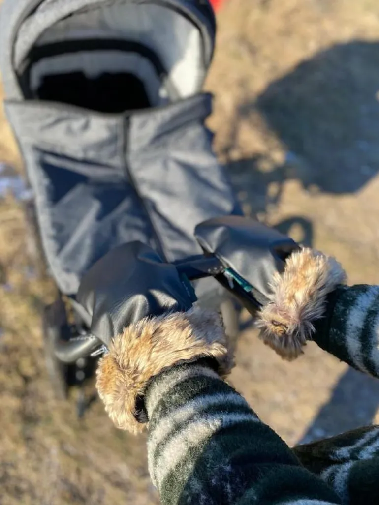 KONG.WALTHER Black Fur Stroller Gloves - Barnvagnstillbehör