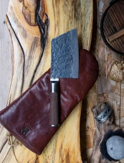 Kuro Sakata 14 cm blade in wooden gift box - Santokuknivar