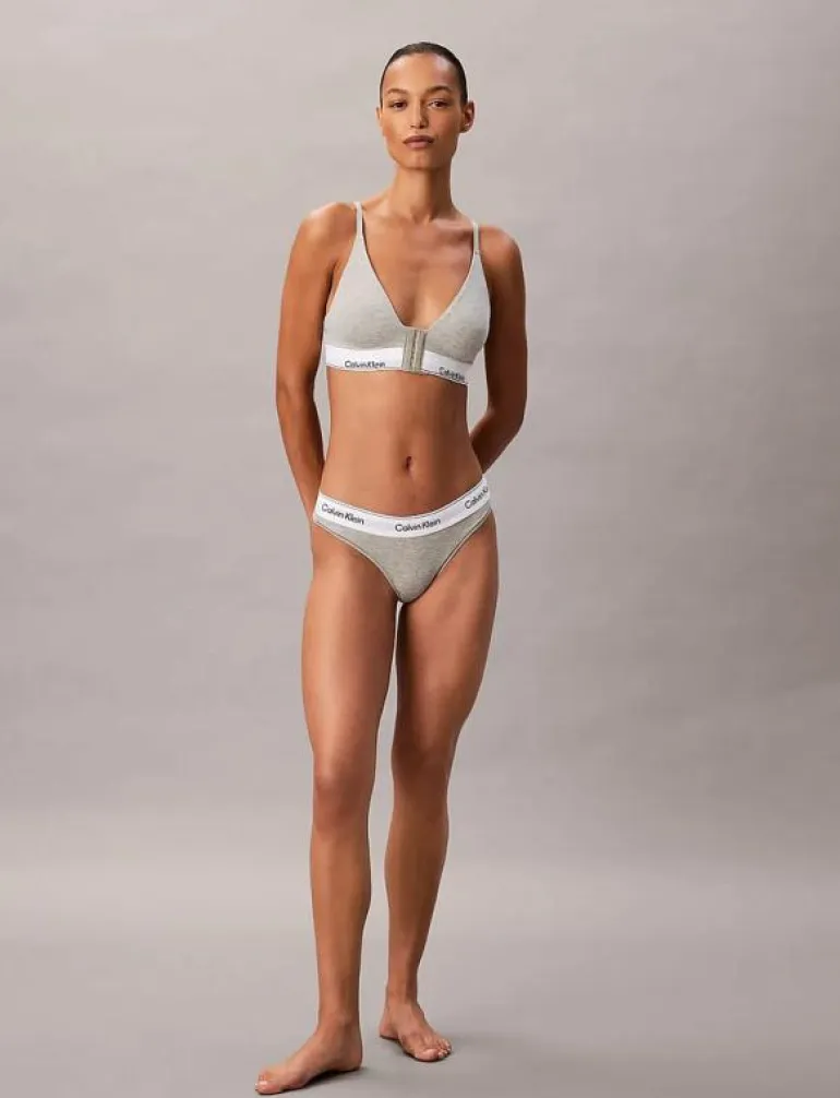 LIGHTLY LINED TRIANGLE - Bralette