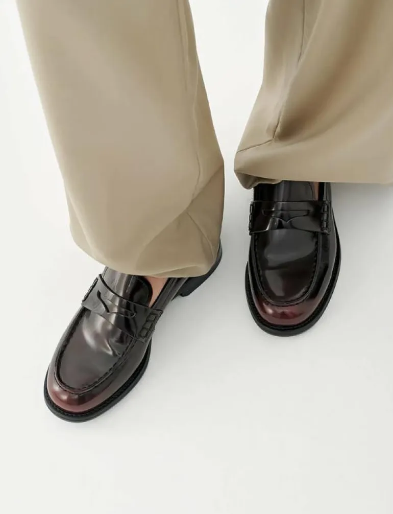 LINN - Loafers med klack
