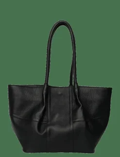 Mane Small - Shoppers
