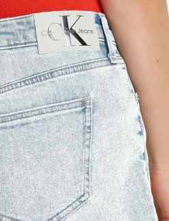 MID RISE SHORT - Jeansshorts