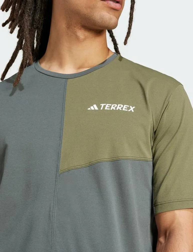 MT TEE - T-shirts