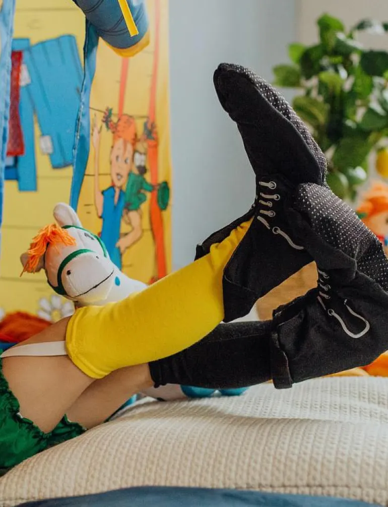 PIPPI KÄNGOR UTKLÄDNAD - Maskeradtillbehör