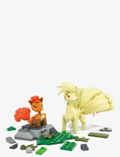 Pokémon Vulpix Evolution Set (145 Pieces) with 2 Poseable Action Figures for Kids - Byggsats
