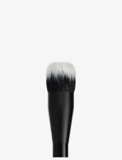 PRO DUAL FIBER FOUNDATION BRUSH - Foundationborstar