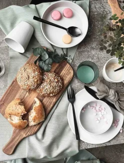 RAW - bestik bestikæske 48 dele blank sort belægning 12 x kniv - ske - gaffel - kaffeske gaveæske - Bestickset