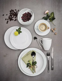 relief - white mug - Tekoppar