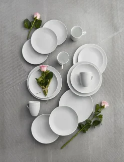 relief - white mug - Tekoppar