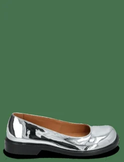Shoes - Ballerinas