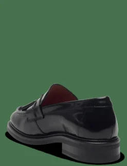 Shoes - Loafers