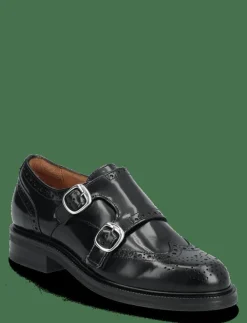 Shoes - Loafers