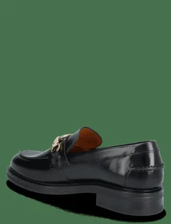 Shoes - Loafers