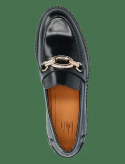 Shoes - Loafers