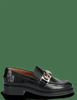 Shoes - Loafers