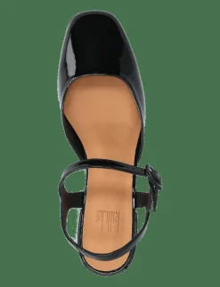 Shoes - Sandaler