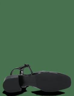Shoes - Sandaler