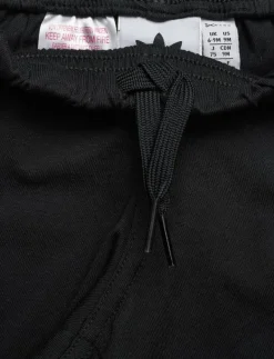 SHORT TEE SET - Set med kortärmad t-shirt