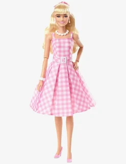 Signature The Movie Collectible Doll, Margot Robbie as in Pink Gingham Dress - Dockor