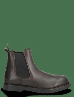 Stanley Black - Chelsea boots