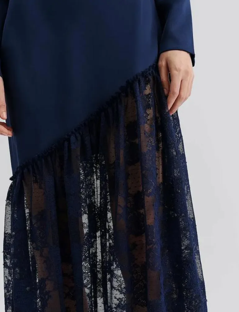 Suki Diagonal Cut Lace Midi Dress - Midiklänningar