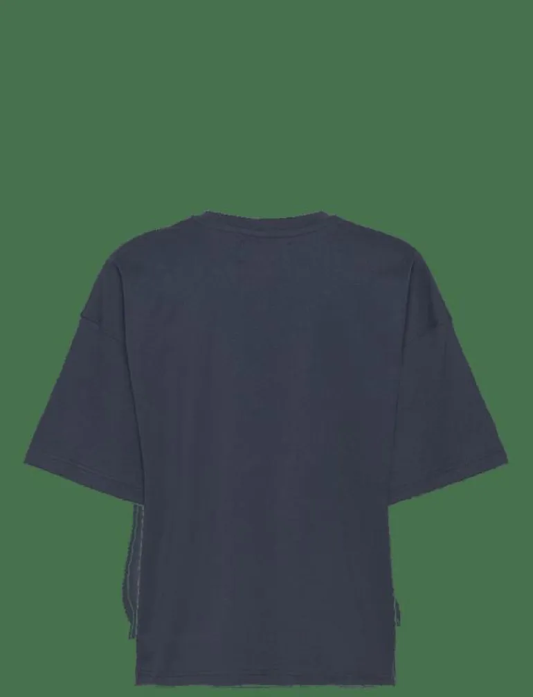 T-shirt - T-Shirts
