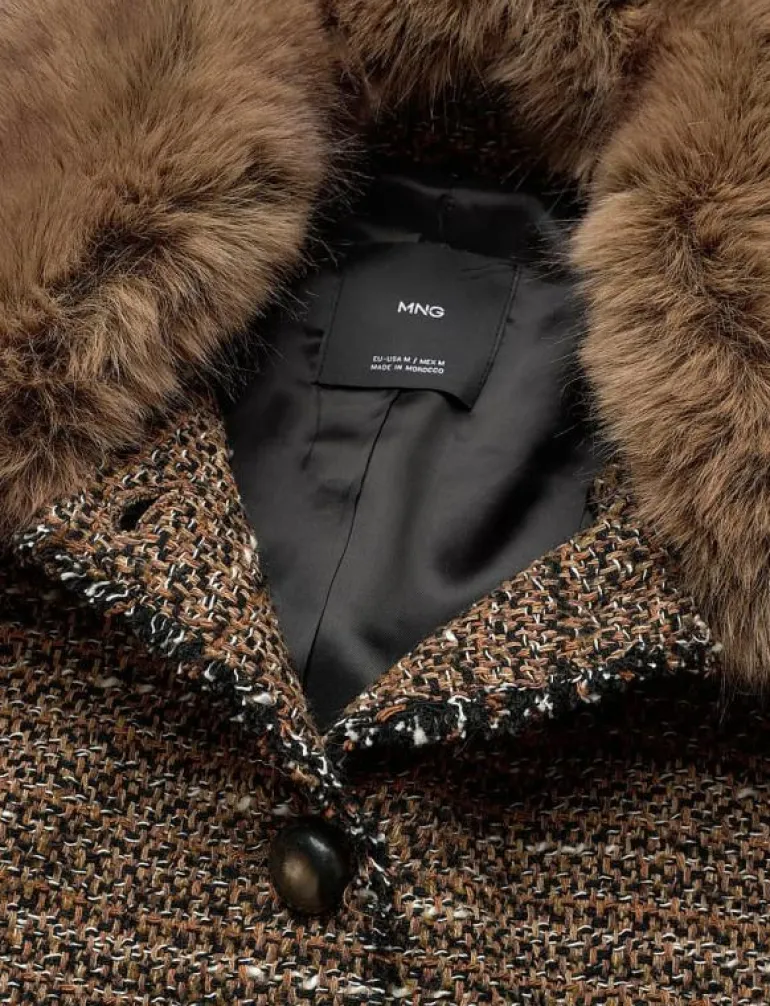Tweed jacket with fur collar - Enkelknäppta kavajer