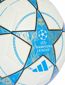 UCL TRN - Fotbollar